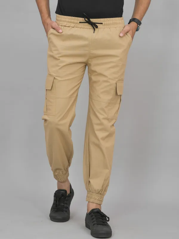 https://cdn-image.blitzshopdeck.in/ShopdeckCatalogue/tr:f-webp,w-600,fo-auto/6598f943e383bd2bdcd14535/media/QUA-BEIGE-MENS-CARGO-PANTS_1704800090693_g18obdtnm56dz0d.jpg__Men's Exclusive