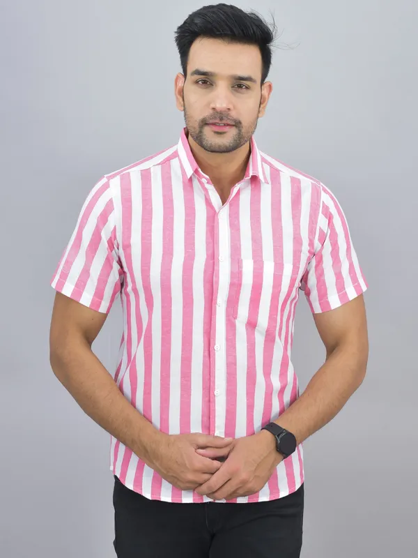 https://cdn-image.blitzshopdeck.in/ShopdeckCatalogue/tr:f-webp,w-600,fo-auto/6598f943e383bd2bdcd14535/media/QUA-PINK-PP-STRP-MENS-SHIRT_1707413007115_resxrmu9ounqc5h.jpg__Men's Exclusive