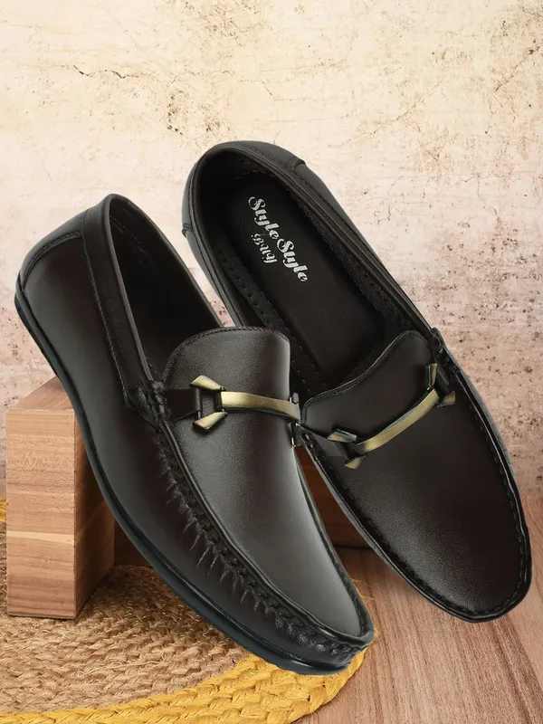 Brown_Synthetic_Leather_Loafers_for_Men