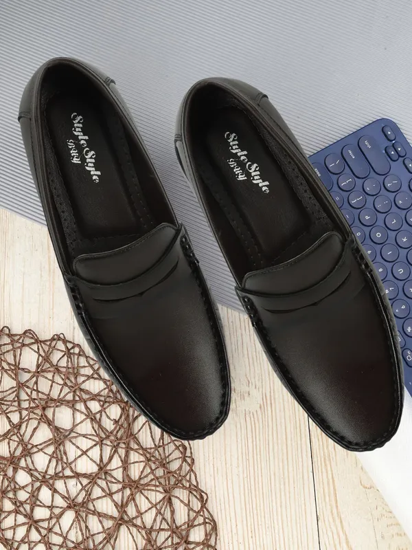Brown_Synthetic_Leather_Loafers_for_Men