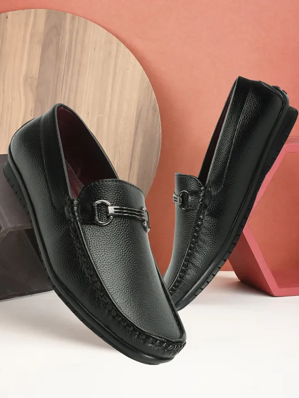 Black_Synthetic_Leather_Loafers_for_Men