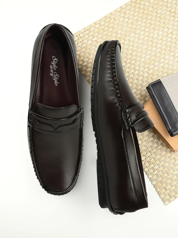 Brown_Synthetic_Leather_Loafers_for_Men