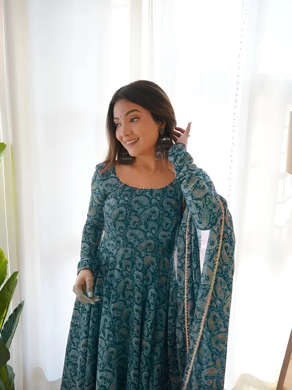 Blue_Elegant_Georgette_Printed_Kurti_With_Attached_Dupatta
