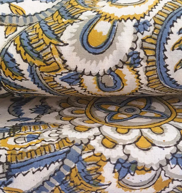 Bagru_Print_Multicolor_Floral_Print_Cotton_Cambric_Fabric