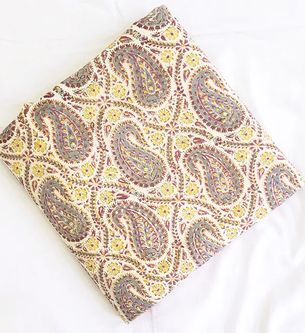 Bagru_Print_Multicolor_Paisley_Print_Cotton_Cambric_Fabric
