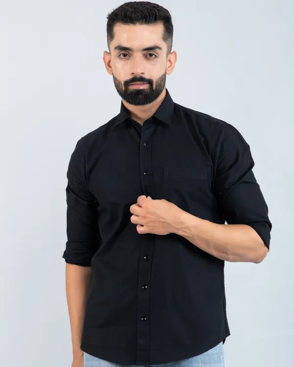 Classic_Men's_Black_Pure_Cotton_Casual_Shirt_in_Smart_Fit_with_Spread_Collar