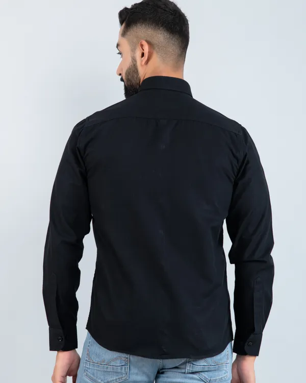 Classic_Men's_Black_Pure_Cotton_Casual_Shirt_in_Smart_Fit_with_Spread_Collar