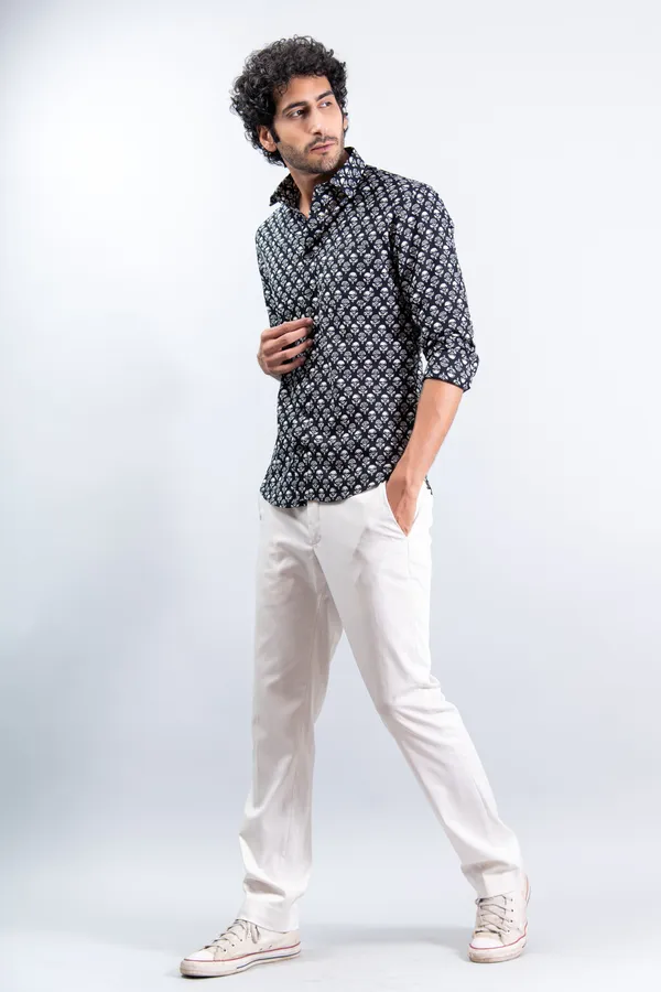 Black_&_White_Cotton_Full_Sleeve_Shirt_Relax_Fit_Floral_Print_Lightweight_&_Fashionable_Shirt
