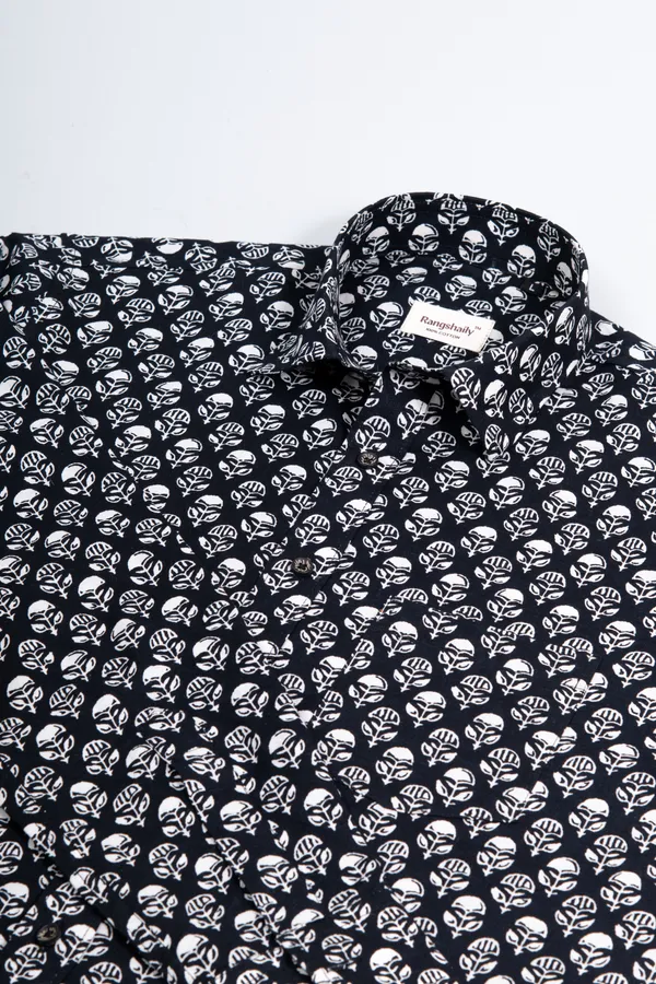 Black_&_White_Cotton_Full_Sleeve_Shirt_Relax_Fit_Floral_Print_Lightweight_&_Fashionable_Shirt