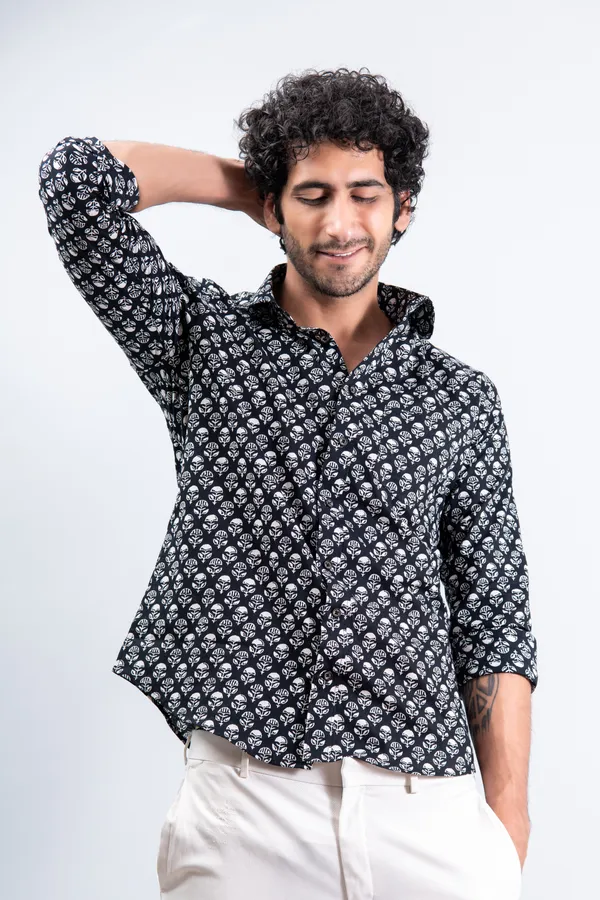 Black_&_White_Cotton_Full_Sleeve_Shirt_Relax_Fit_Floral_Print_Lightweight_&_Fashionable_Shirt