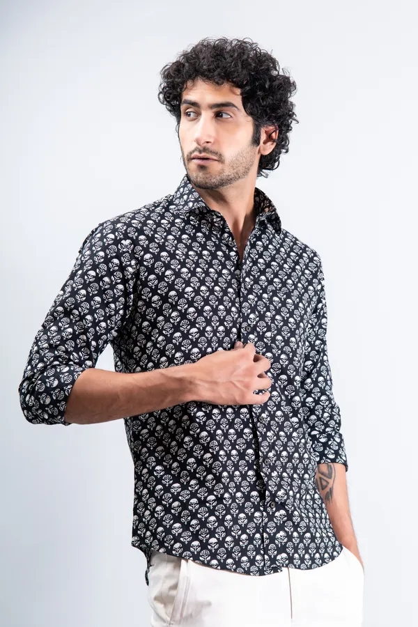 Black_&_White_Cotton_Full_Sleeve_Shirt_Relax_Fit_Floral_Print_Lightweight_&_Fashionable_Shirt