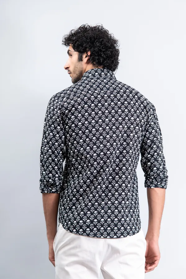 Black_&_White_Cotton_Full_Sleeve_Shirt_Relax_Fit_Floral_Print_Lightweight_&_Fashionable_Shirt
