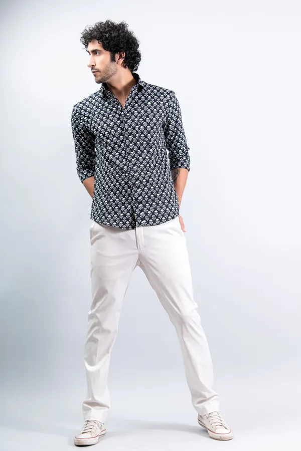 Black_&_White_Cotton_Full_Sleeve_Shirt_Relax_Fit_Floral_Print_Lightweight_&_Fashionable_Shirt