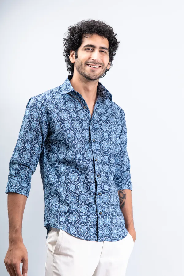 Blue_Geometric_Print_Regular_Fit_Full_Sleeves_Soft_Cotton_Shirt_With_Spread_Collar_Breathable_&_Comfortable