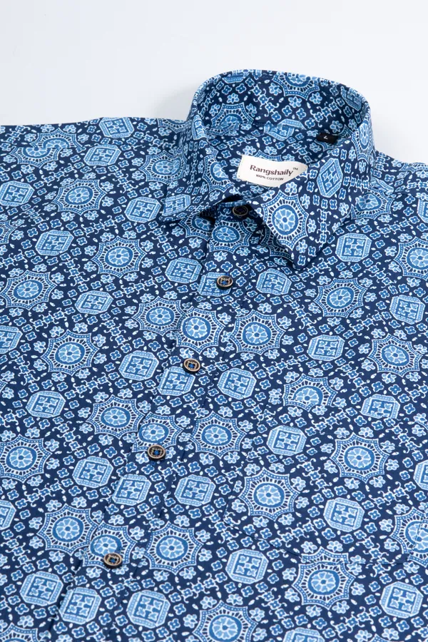 Blue_Geometric_Print_Regular_Fit_Full_Sleeves_Soft_Cotton_Shirt_With_Spread_Collar_Breathable_&_Comfortable