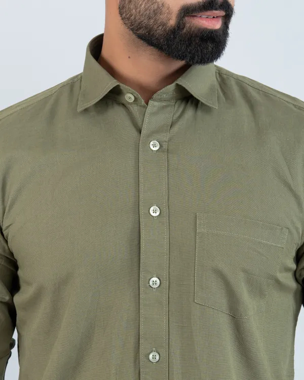 Pure_Cotton_Men's_Military_Green_Casual_Shirt_Regular_Fit_with_Spread_Collar