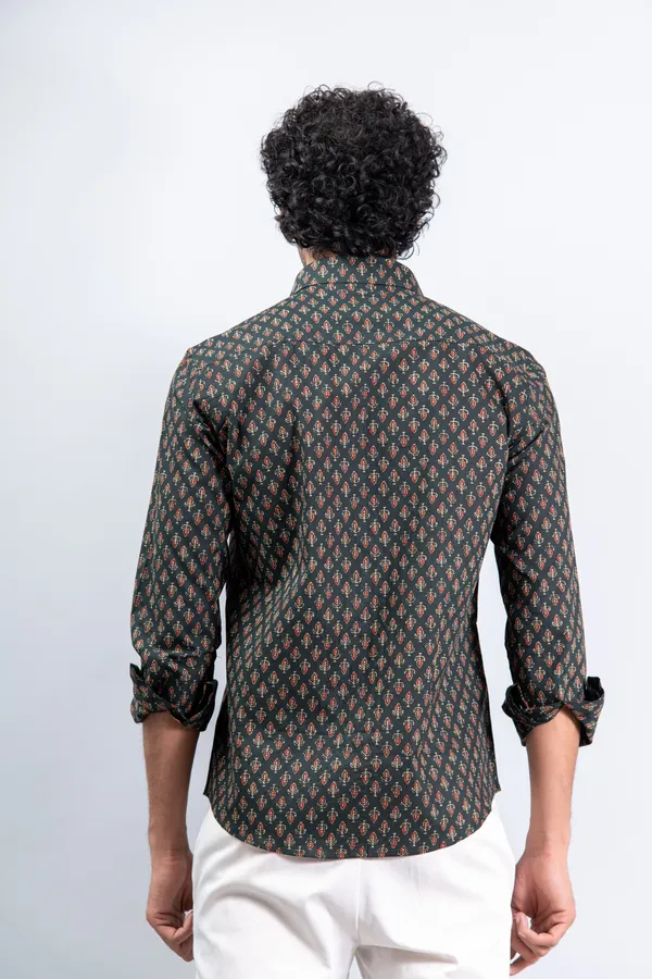 Multicolor_Cotton_Regular_Fit_Small_Floral_Print_Fullsleeves_Shirt_With_Spread_Collar