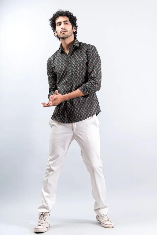 Multicolor_Cotton_Regular_Fit_Small_Floral_Print_Fullsleeves_Shirt_With_Spread_Collar