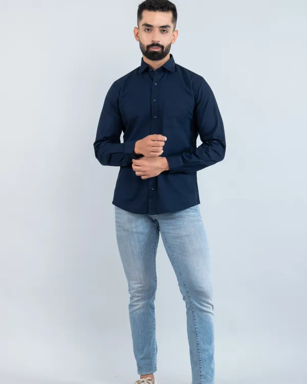 Modern_Classic_Navy_Blue_Pure_Cotton_Casual_Shirt_with_Curved_Hemline_and_Spread_Collar