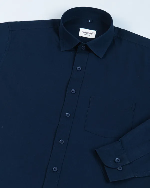 Modern_Classic_Navy_Blue_Pure_Cotton_Casual_Shirt_with_Curved_Hemline_and_Spread_Collar