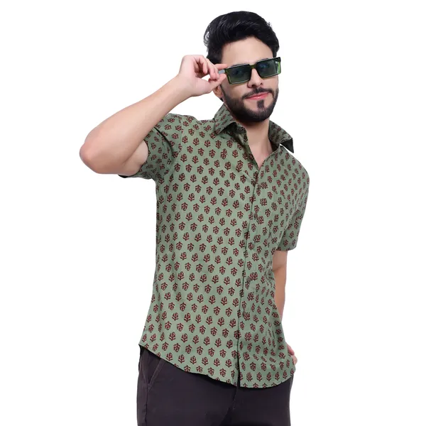 Green_Half_Sleeve_Cotton_Shirt_Relaxed_Fit_Floral_Print_With_Stylish_Spread_Collar_Summer_Shirt