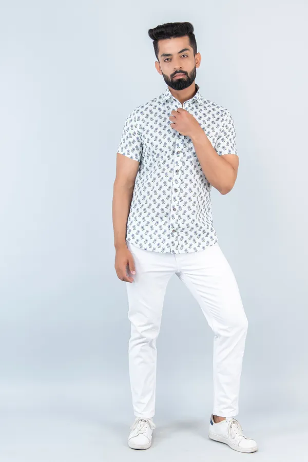 Lavender_Floral_Print_Half_Sleeves_Premium_Cotton_Regular_Fit_Shirt_With_Spread_Collar