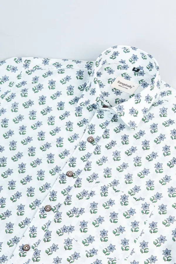 Lavender_Floral_Print_Half_Sleeves_Premium_Cotton_Regular_Fit_Shirt_With_Spread_Collar