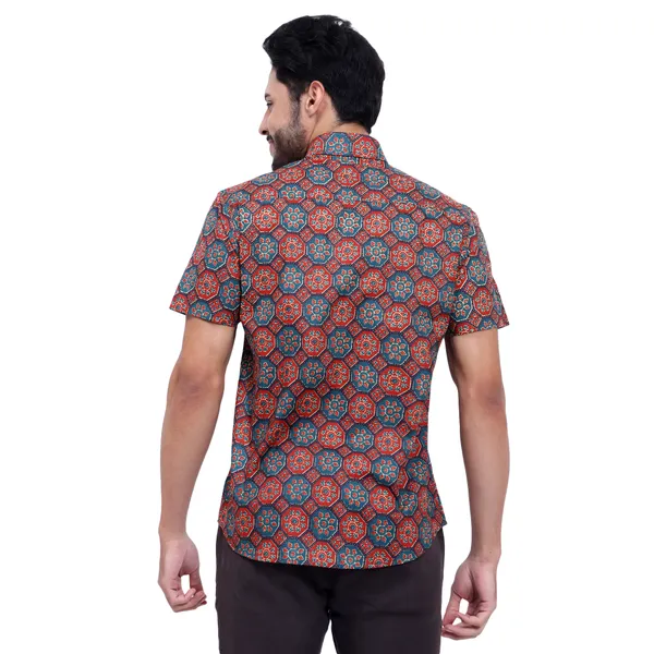 Maroon_Half_Sleeve_Cotton_Shirt_Relaxed_Fit_Geometric_Print_With_Stylish_Spread_Collar