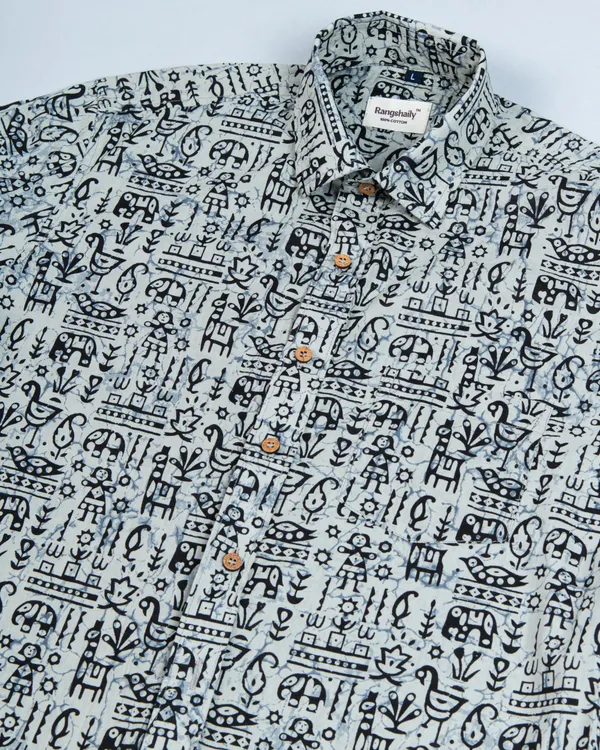 Abstract_Print_Off_White_Cotton_Shirt_in_Smart_Fit_and_Curved_Hemline