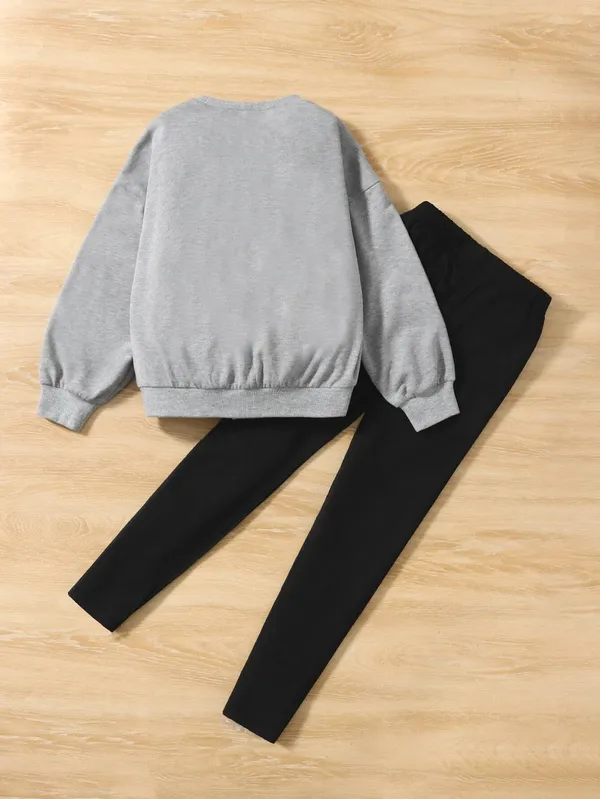 Grey_-_T-Shirt_&_Jogger_Pant_Clothing_Set_For_Baby_Girl_|_Regular_Fit_Polycotton_Full_Sleeves