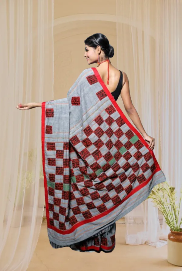 Grey_Applique_Full_Sleeve_1Pic_Women'S_Saree_And_1Pic_Men'S_Kurta_For_Couple