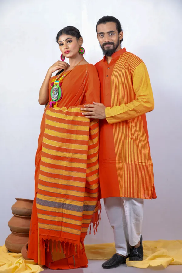 Orange_Printed_Full_Sleeve_1Pic_Women'S_Saree_And_1Pic_Men'S_Kurta_For_Couple