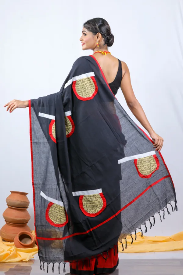 Black_Printed_Full_Sleeve_1Pic_Women'S_Saree_And_1Pic_Men'S_Kurta_For_Couple