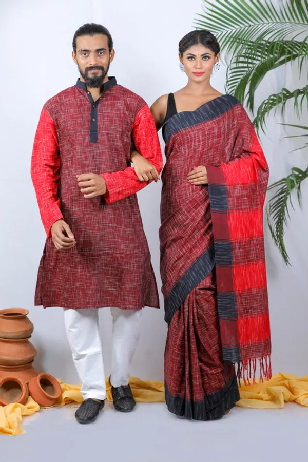 Maroon_Printed_Full_Sleeve_1Pic_Women'S_Saree_And_1Pic_Men'S_Kurta_For_Couple