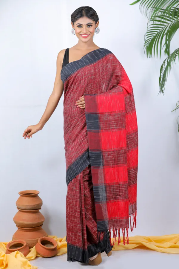 Maroon_Printed_Full_Sleeve_1Pic_Women'S_Saree_And_1Pic_Men'S_Kurta_For_Couple