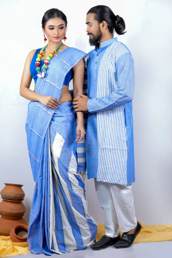 Light_Blue_Printed_Full_Sleeve_1Pic_Women'S_Saree_And_1Pic_Men'S_Kurta_For_Couple