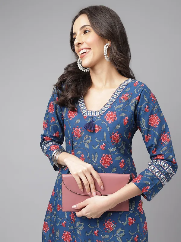 Blue_digital_Floral_Printed_Cotton_Kurta