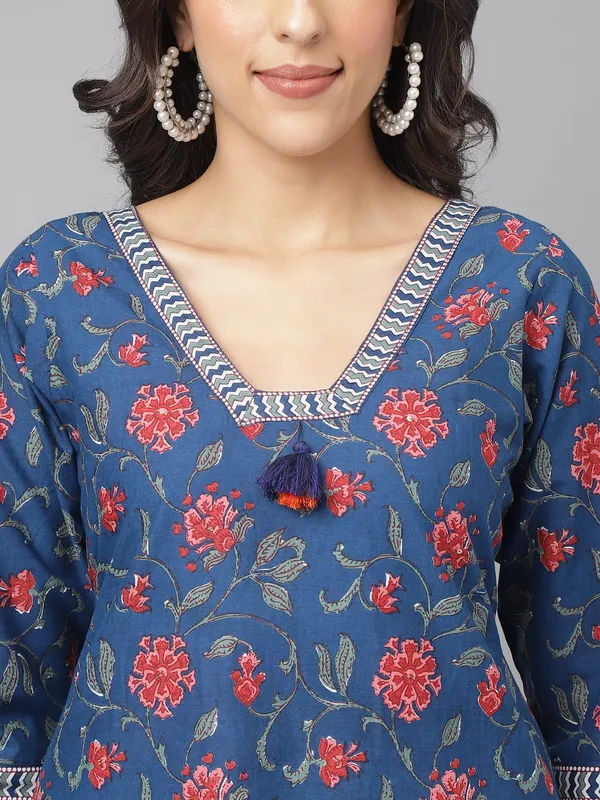 Blue_digital_Floral_Printed_Cotton_Kurta
