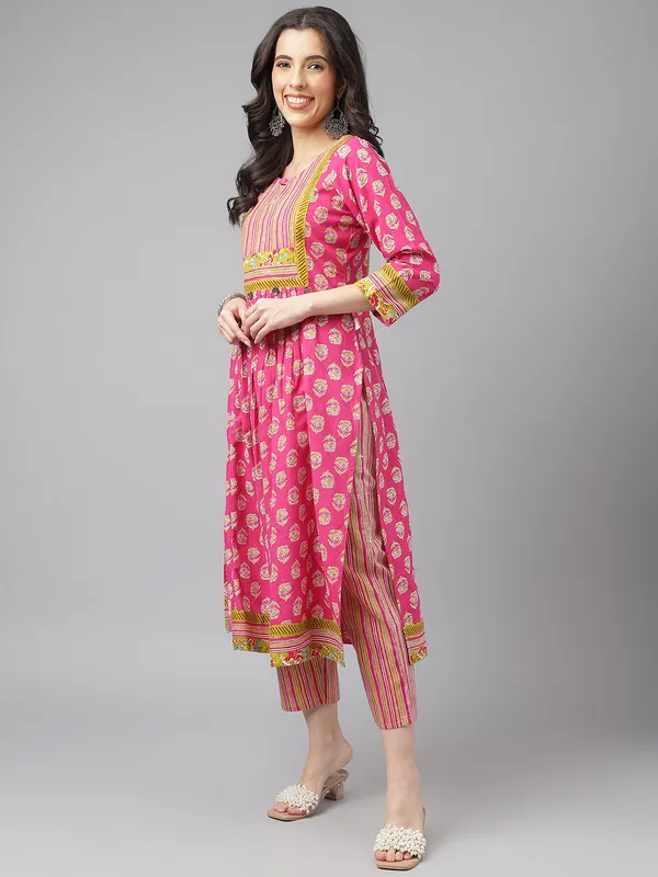 Cotton_Kurta_with_Trouser_&_Dupatta