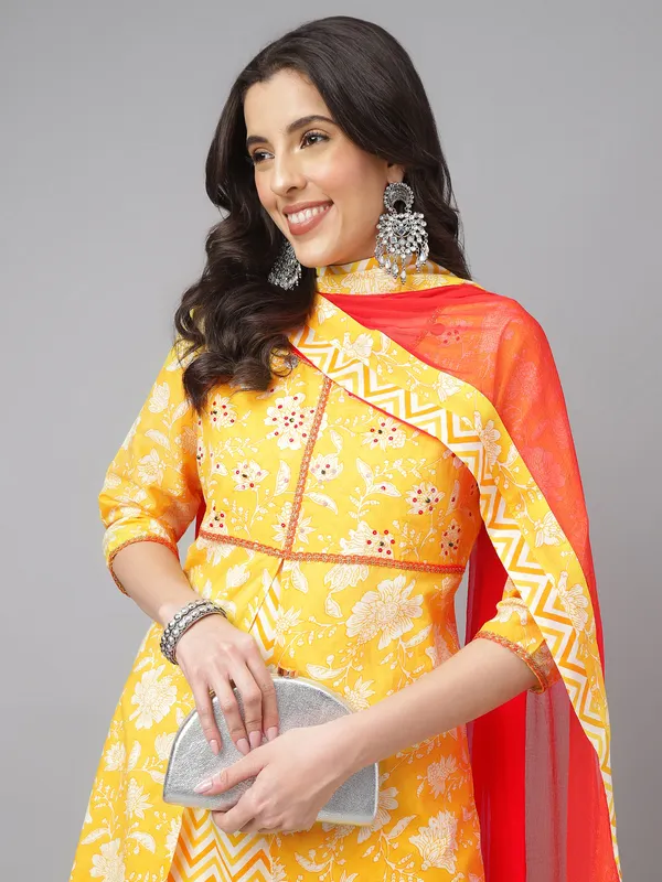 Cotton__four_piece_Kurta_with_Palazzos_with_Dupatta_&_Inner