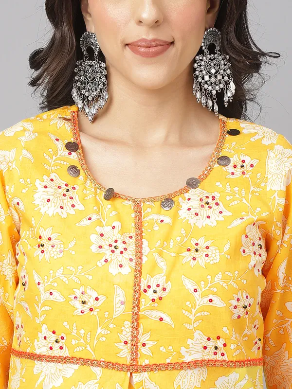 Cotton__four_piece_Kurta_with_Palazzos_with_Dupatta_&_Inner
