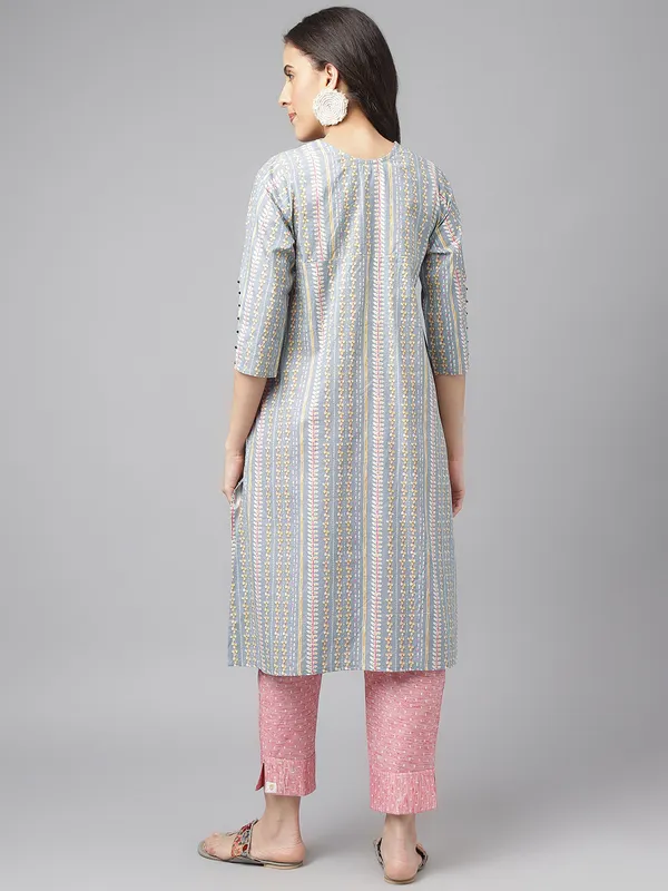 Grey_Digital__Print_Cotton_Kurta_with_Hand_Embellishment