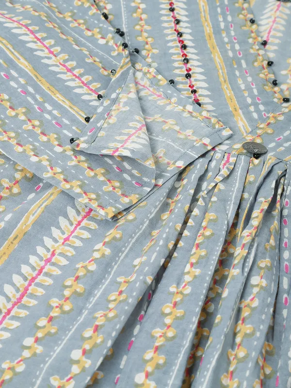 Grey_Digital__Print_Cotton_Kurta_with_Hand_Embellishment