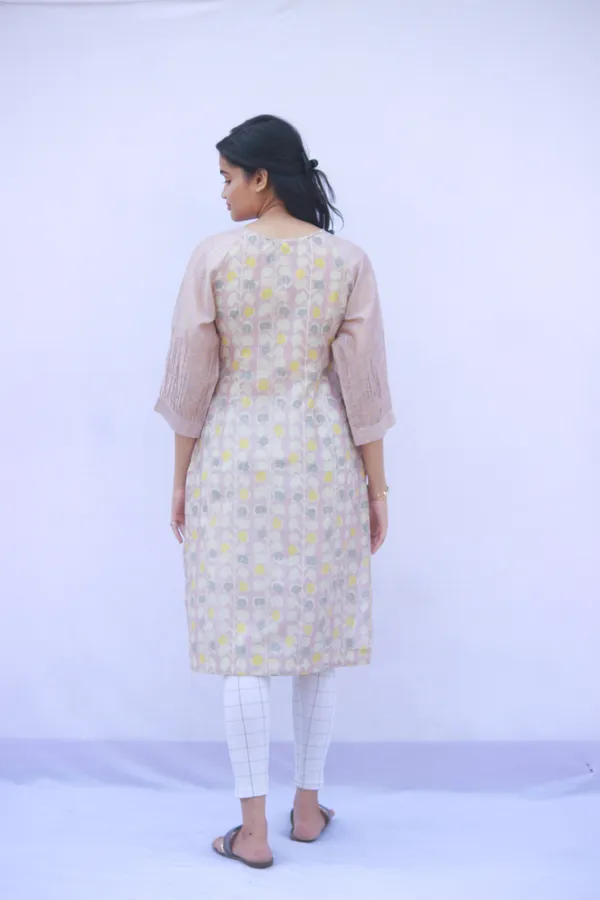 Pink_Chanderi_Raglan_Sleeves_pink_tuck_detailing_Kurta