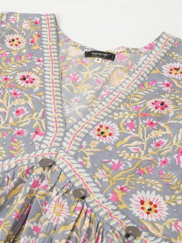 Grey_Floral_Kurta_Set_(Set_Of_3)