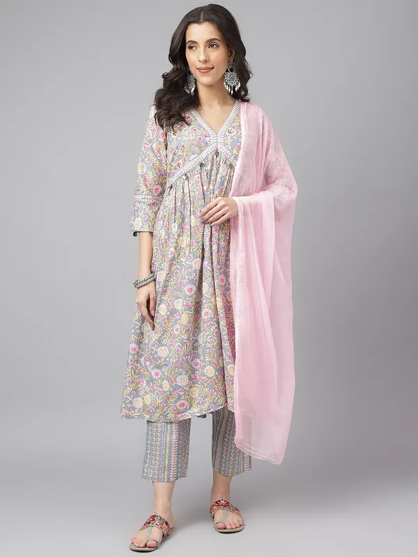 Grey_Floral_Kurta_Set_(Set_Of_3)