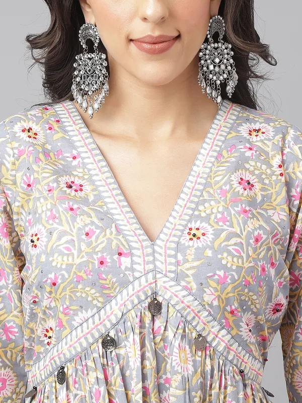 Grey_Floral_Kurta_Set_(Set_Of_3)