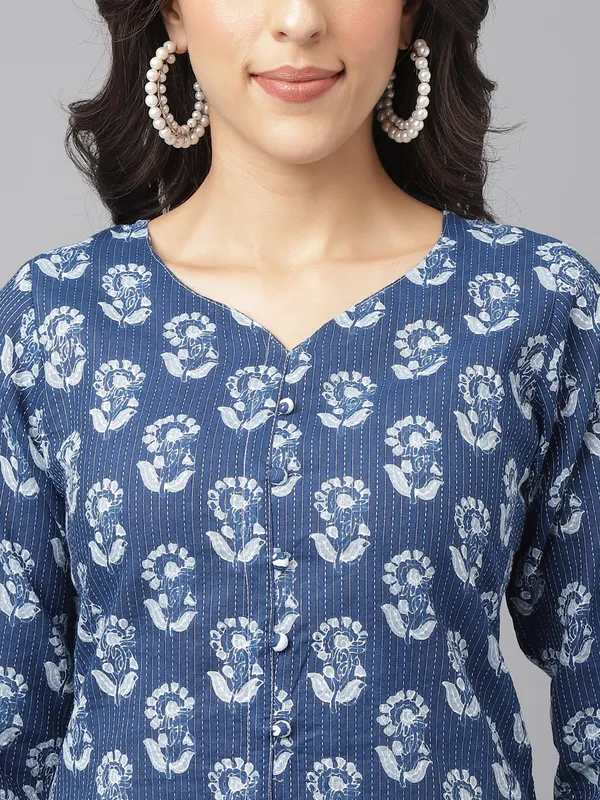 Blue_Cotton_Kantha_design_Straight_Kurta