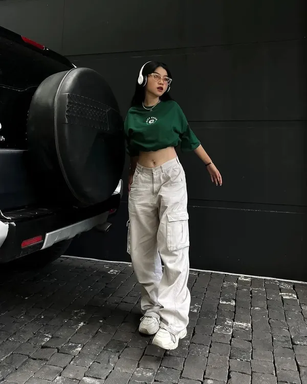 6_POCKET_HIGH-RISE_CARGO_JEANS_WHITE