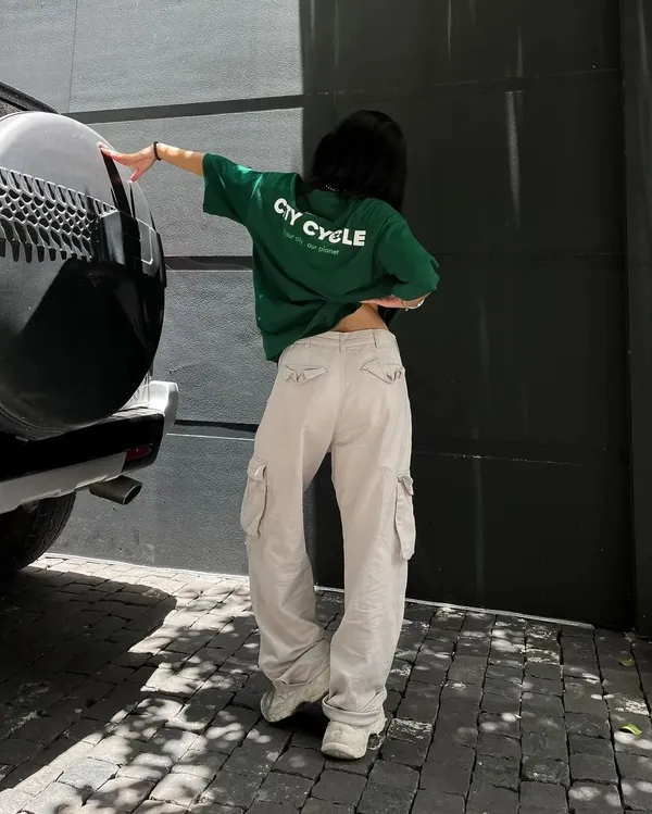 6_POCKET_HIGH-RISE_CARGO_JEANS_WHITE